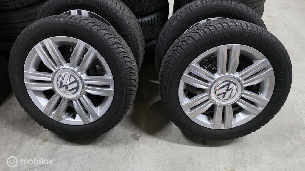 VW UP high up velgen / all-season banden / 185-55-15, Auto-onderdelen, Gebruikt, 15 inch, Banden en Velgen
