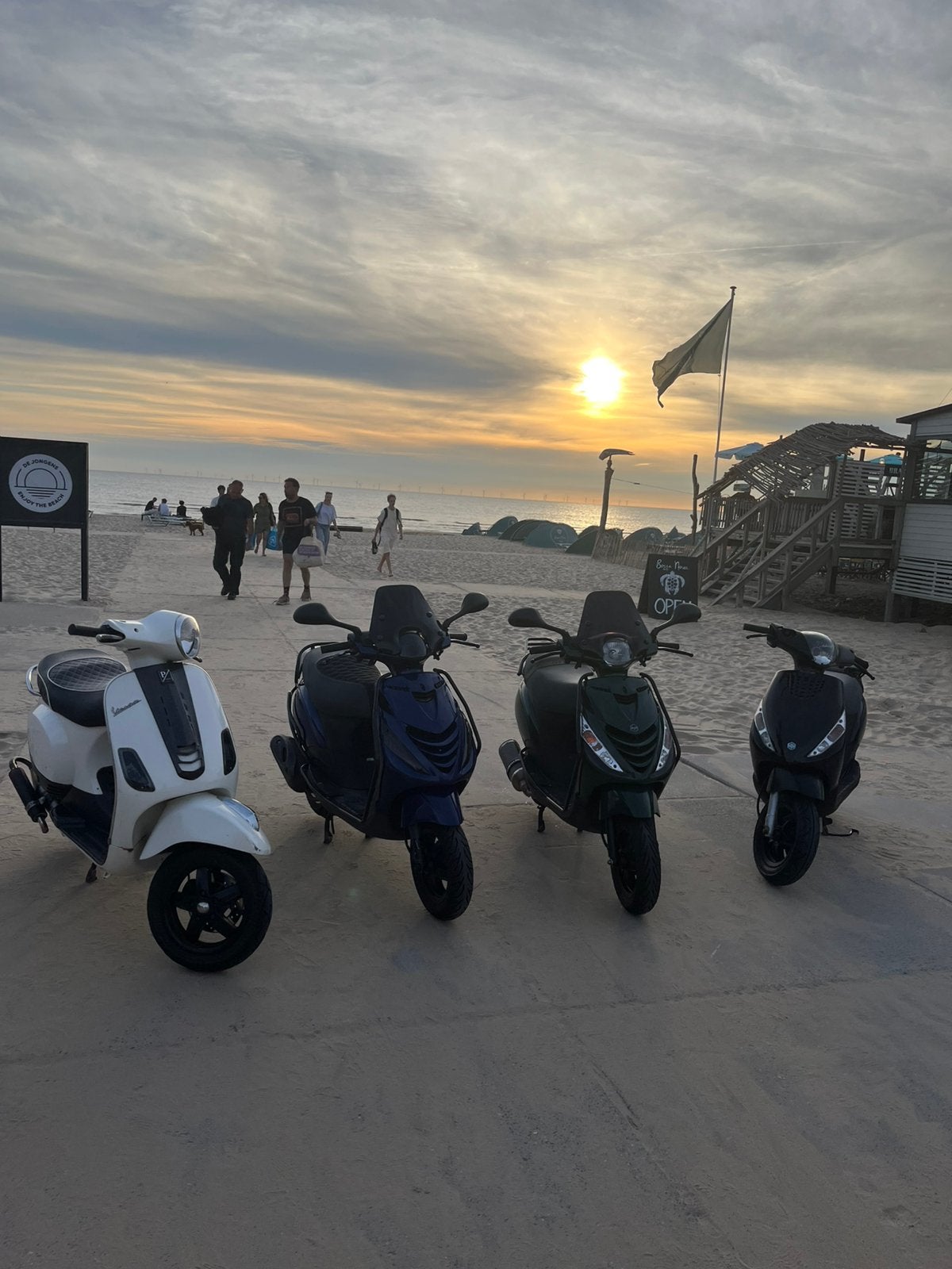 2takt opknap scooter gezocht, Fietsen en Brommers, Ophalen of Verzenden, Zo goed als nieuw, Benzine