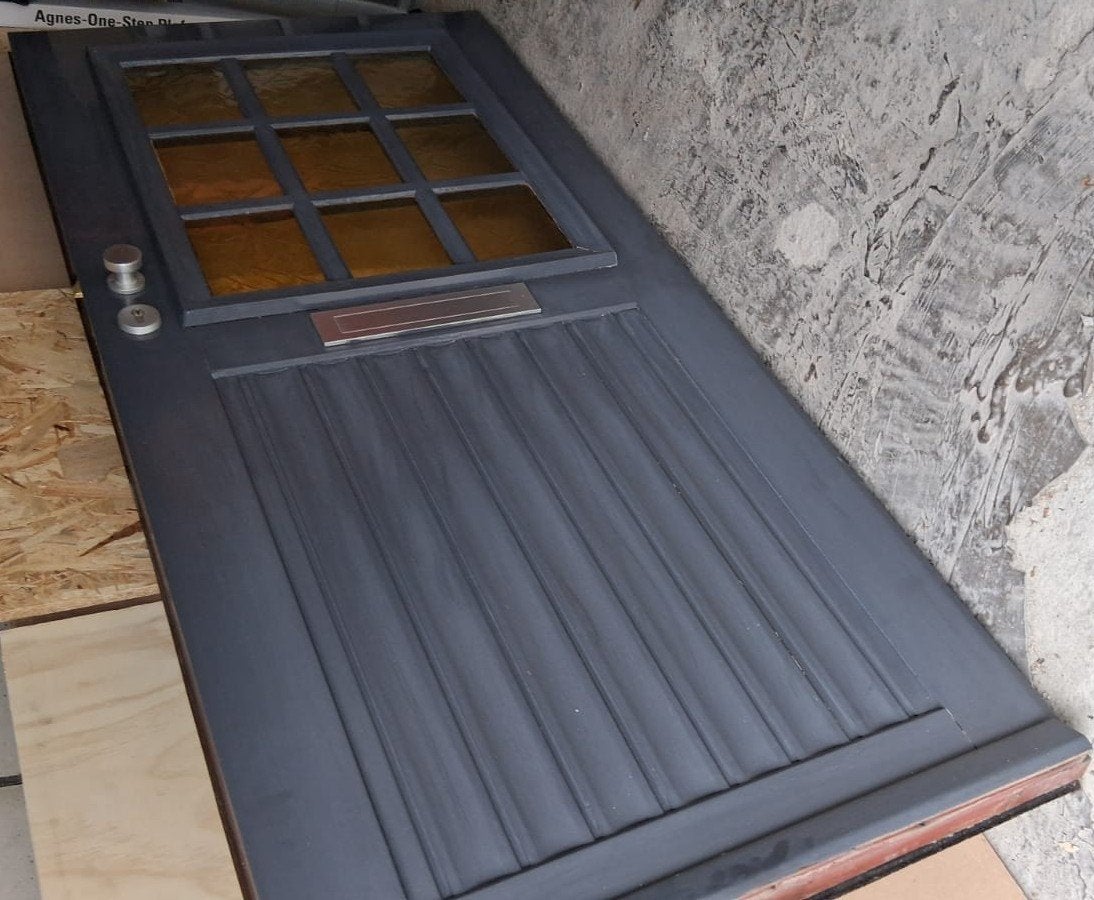 Donkergrijze voordeur met glas en brievenbus, Doe-het-zelf en Verbouw, Deuren en Horren, Ophalen, Gebruikt, 80 tot 100 cm, Buitendeur