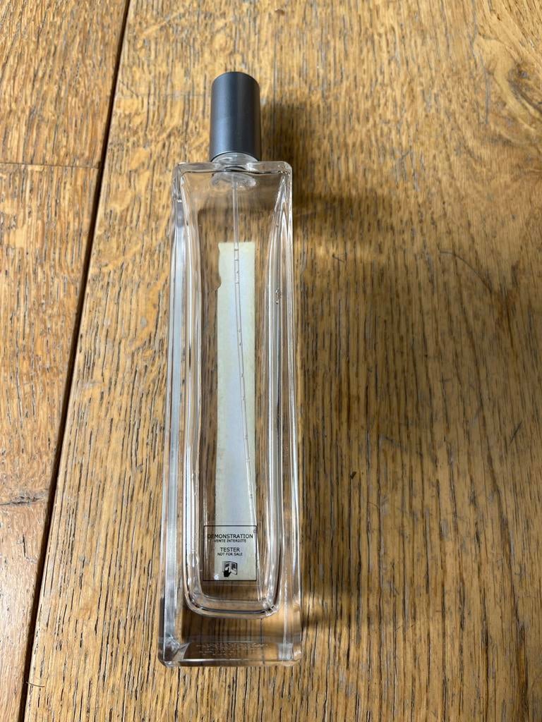 Lege Serge Lutens L'Eau Froide parfumfles 100ml, Ophalen of Verzenden, Gebruikt, Parfumfles