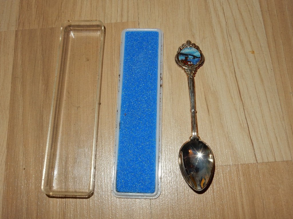 Souvenir theelepel Auckland Nieuw Zeeland, te koop., Ophalen of Verzenden, Gebruikt