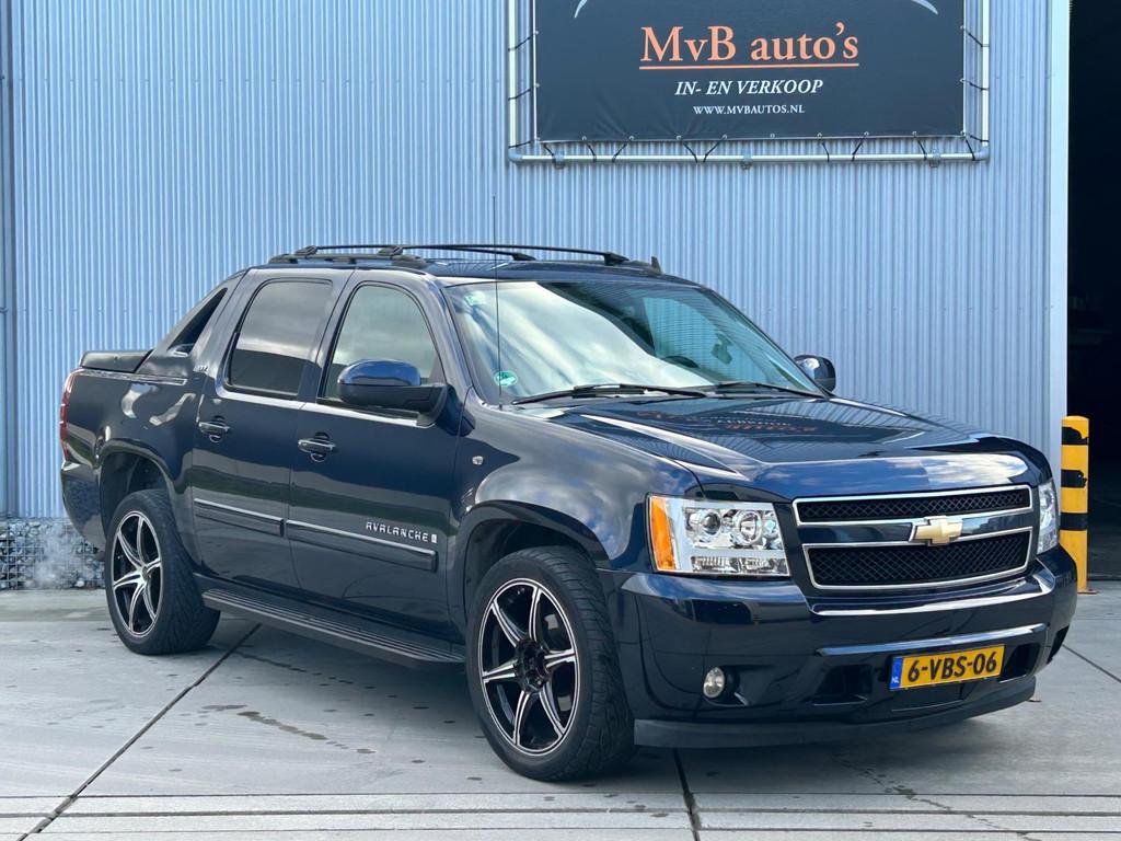 Chevrolet USA Avalanche 5.3 V8 4WD, Clima, Cruise, Navi, Cam, Automaat, Gebruikt, 700 kg, Blauw