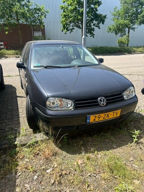 Volkswagen Golf 2003 Zwart, Auto's, Volkswagen, Zwart, Zwart, Leder, 1781 cc