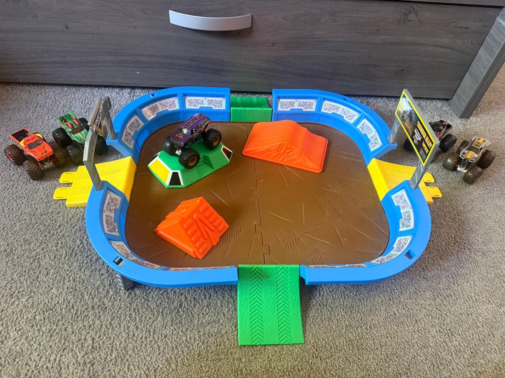 Monsterjam speelset met 5 auto's, Ophalen, Zo goed als nieuw, Handmatig, Overige merken
