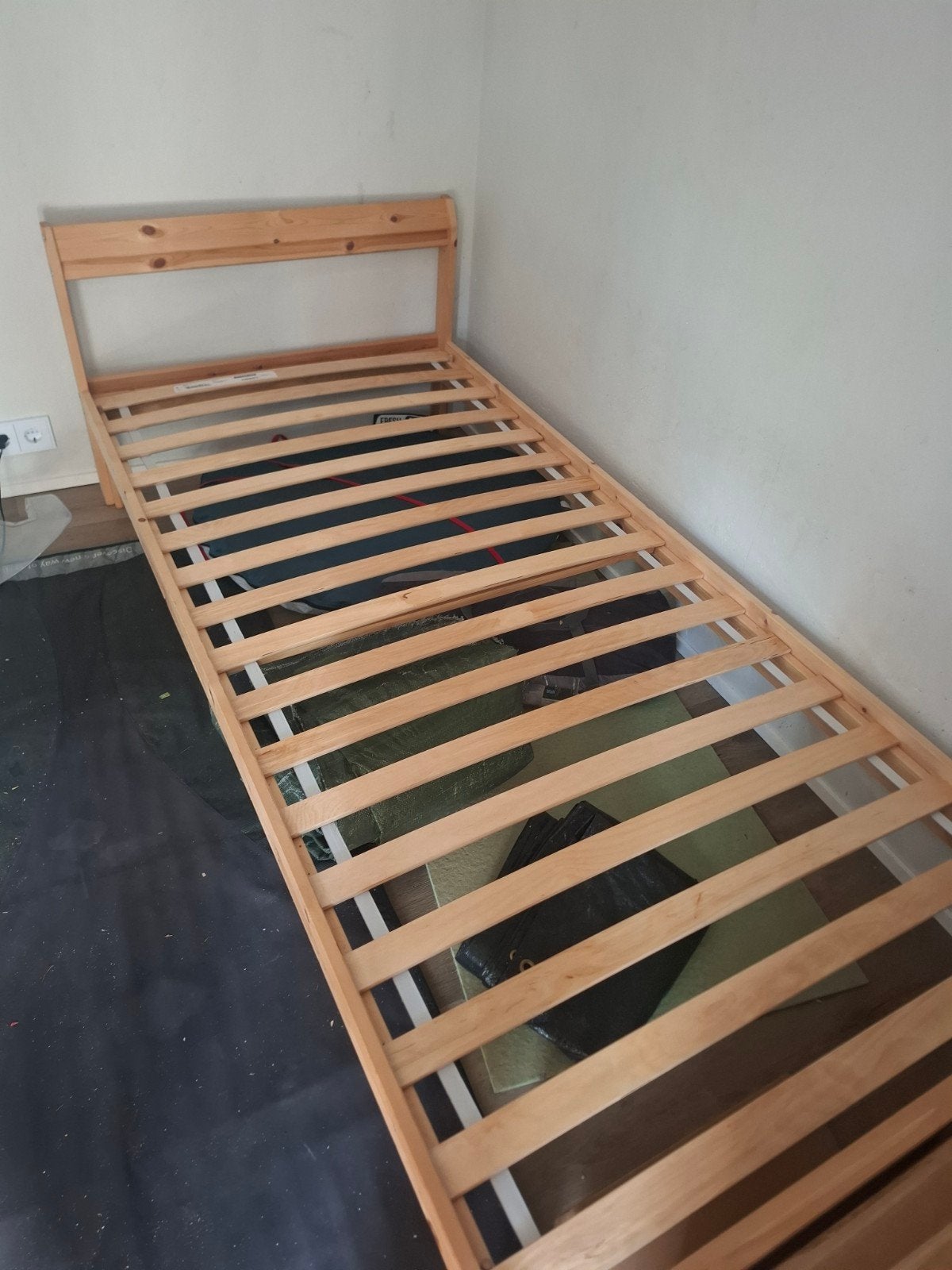 IKEA bed incl Luröy lattenbodem 90x200 cm, Ophalen, 90 cm, Zo goed als nieuw, 200 cm