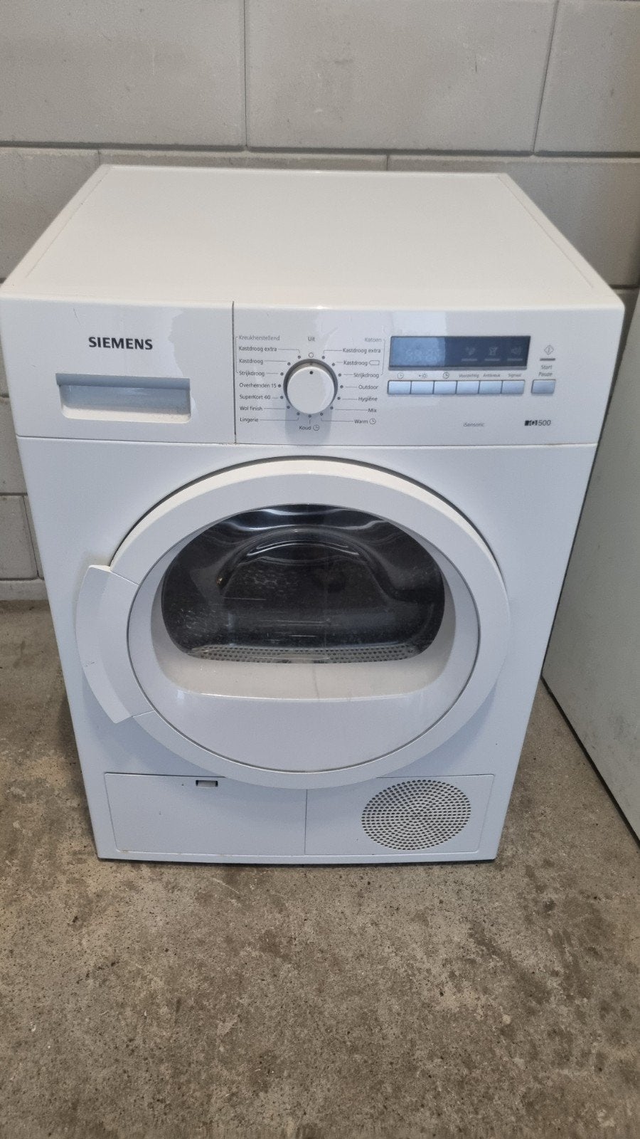 Siemens condensdroger, Ophalen, 6 tot 8 kg, Minder dan 85 cm, Zo goed als nieuw
