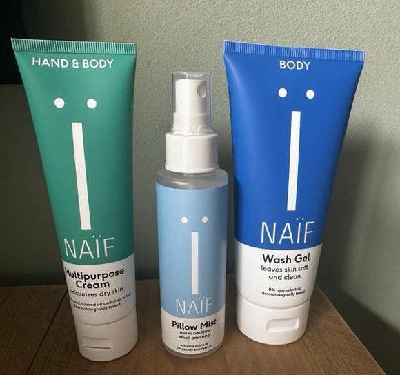 Naif set wasgel / hand en body-cream/ pillowmist, Ophalen of Verzenden, Nieuw, Overige typen