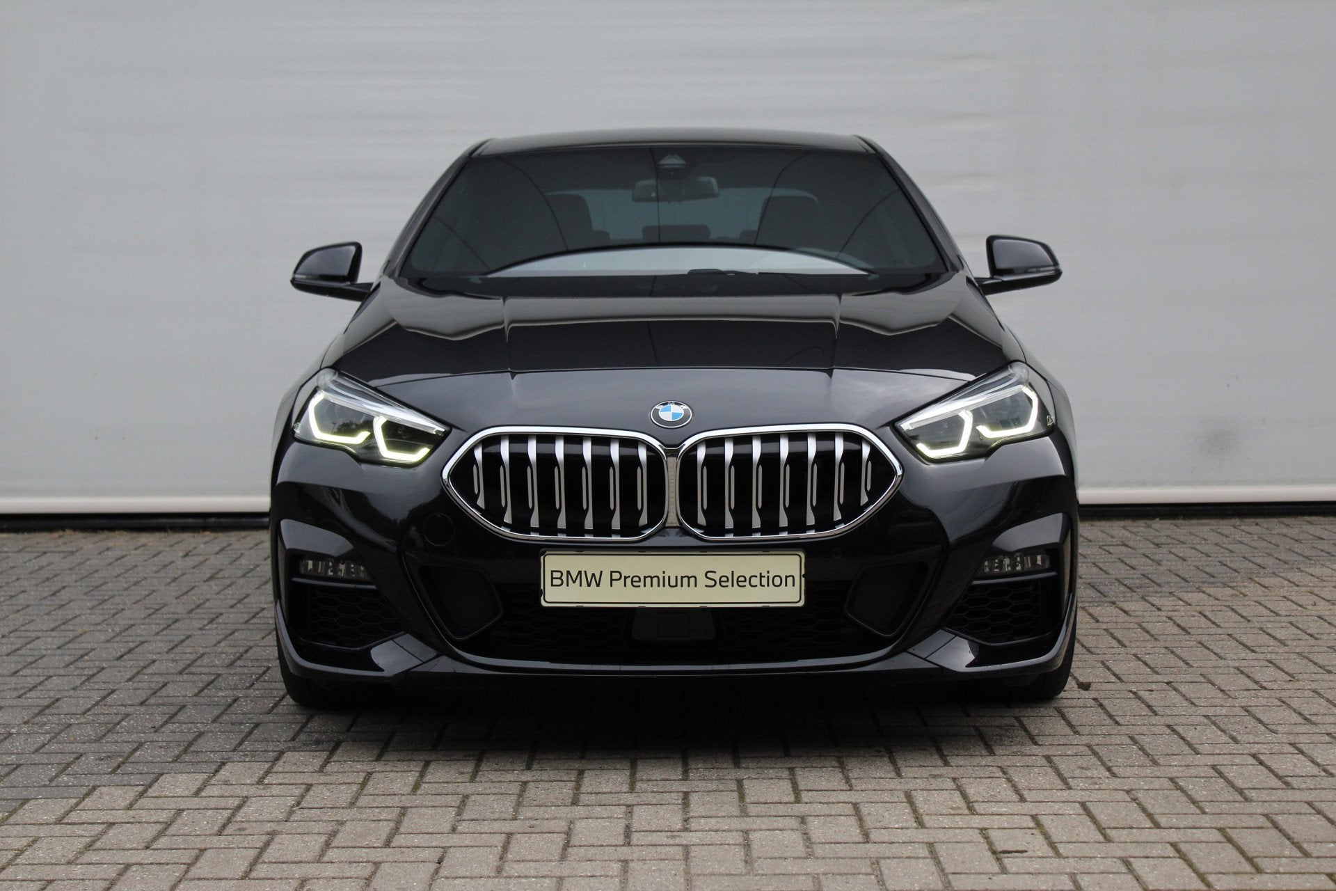 BMW 2 Serie Gran Coupé 220i High Executive M Sport Automaat, Gebruikt, 4 cilinders, Met garantie (alle), 179 pk