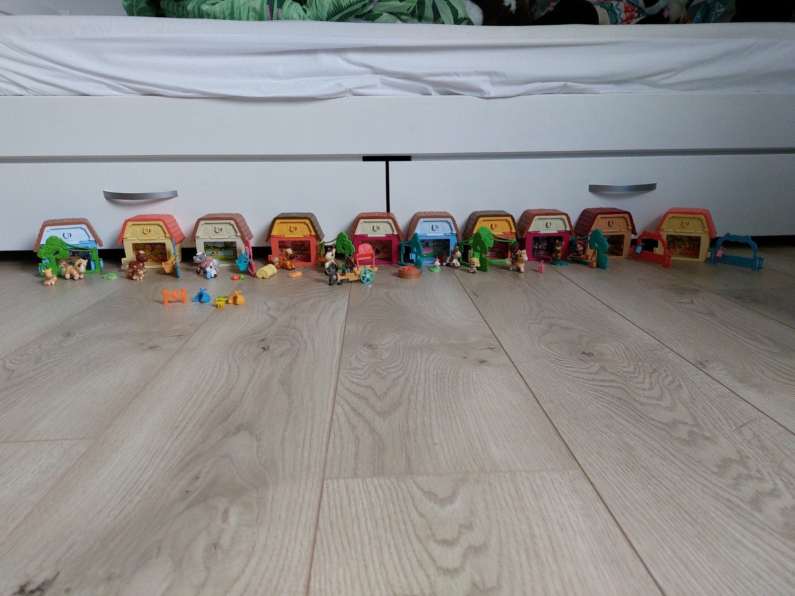 10 spirit stallen met accessoires, Ophalen of Verzenden, Zo goed als nieuw