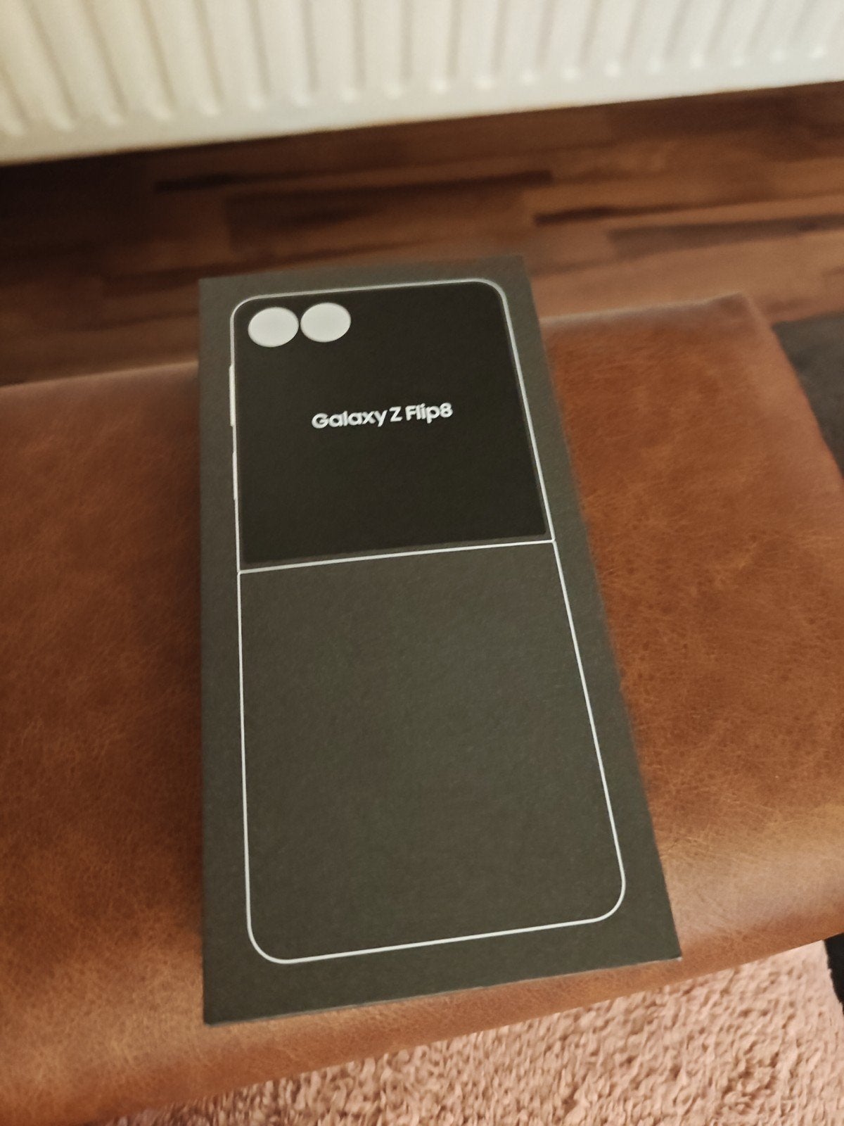 Samsung Galaxy Z Flip8 - Nieuw in doos