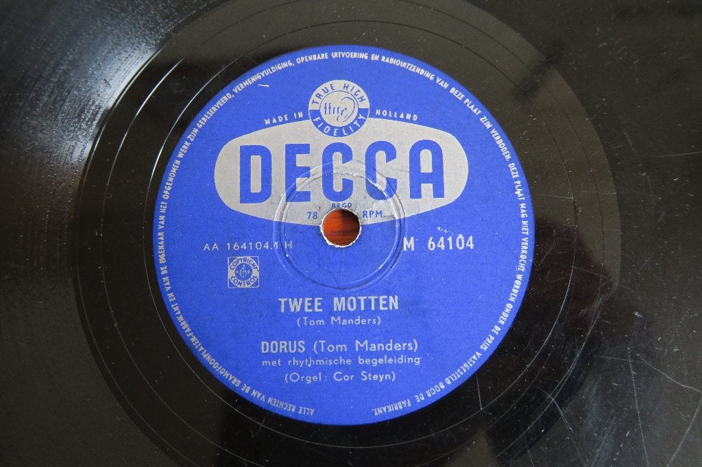 Dorus Twee motten 78 toeren 78rpm Tom Manders jukebox hits, Cd's en Dvd's, Gebruikt, 10 inch, Ophalen of Verzenden, Levenslied of Smartlap