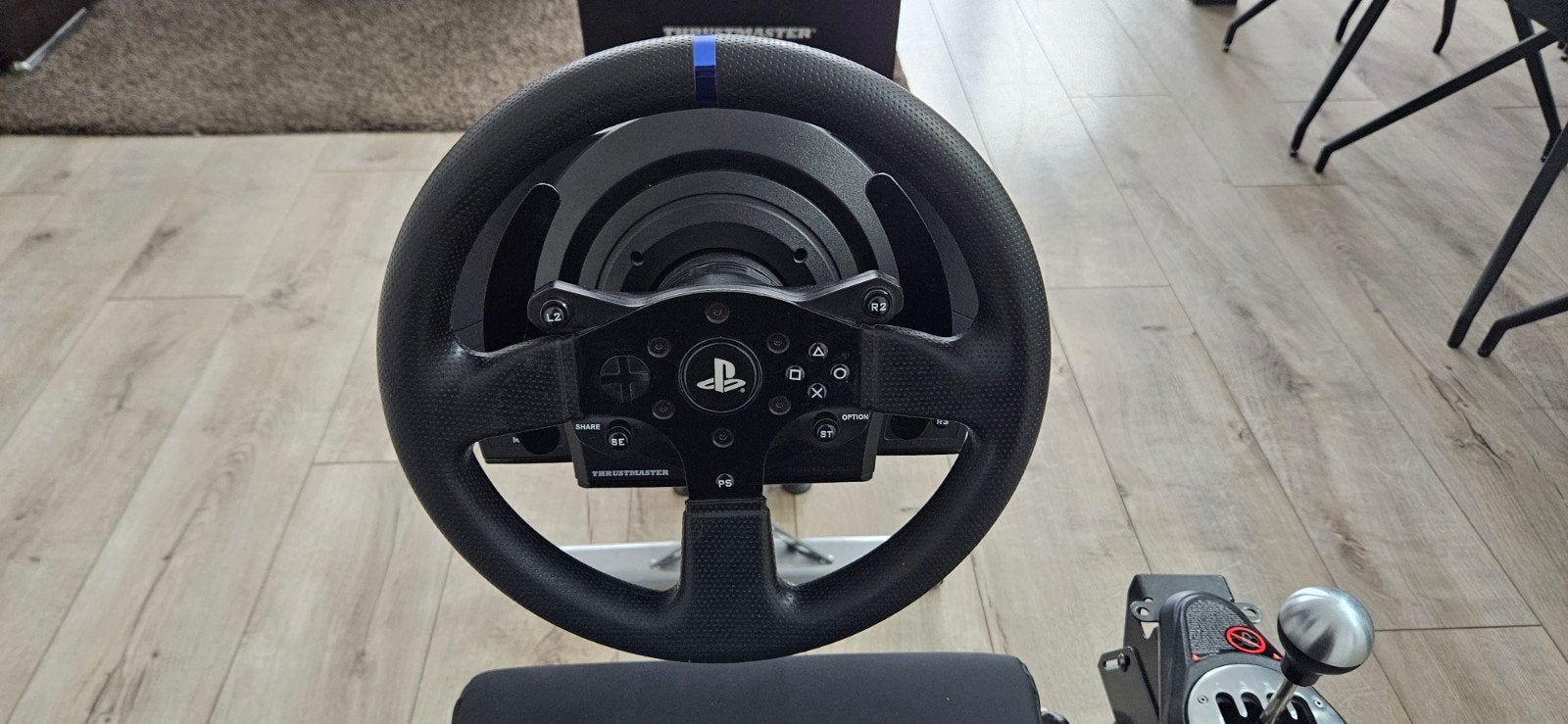 Foto 14 van Thrustmaster T300+TH8A shifter+T3PA Pro pedals+Playseat