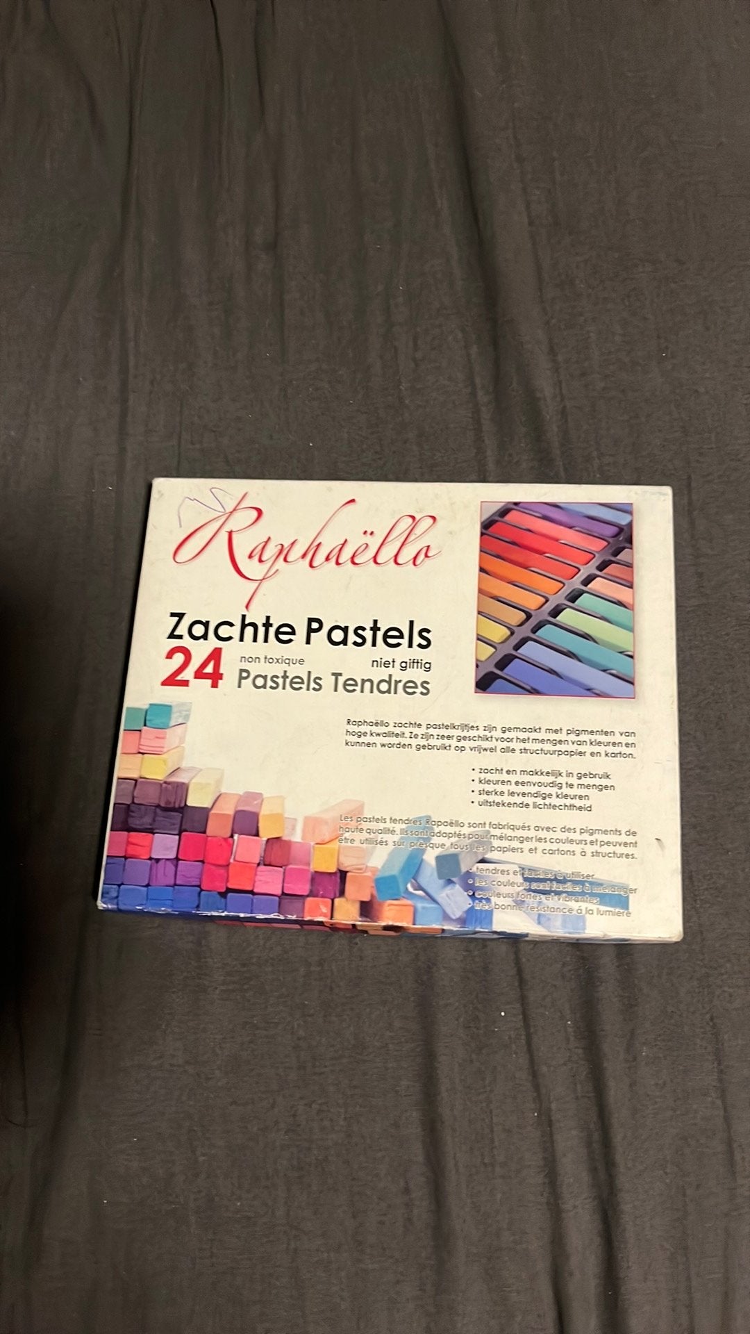 Zachte pastels, Ophalen, Zo goed als nieuw