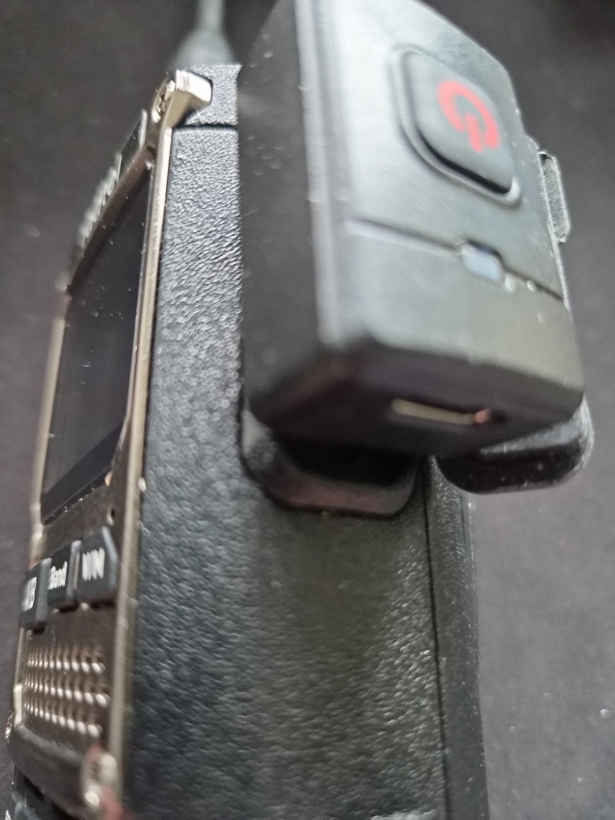 NIEUW!   Maak je portofoon Bluetooth met deze speaker/microf, Verzenden