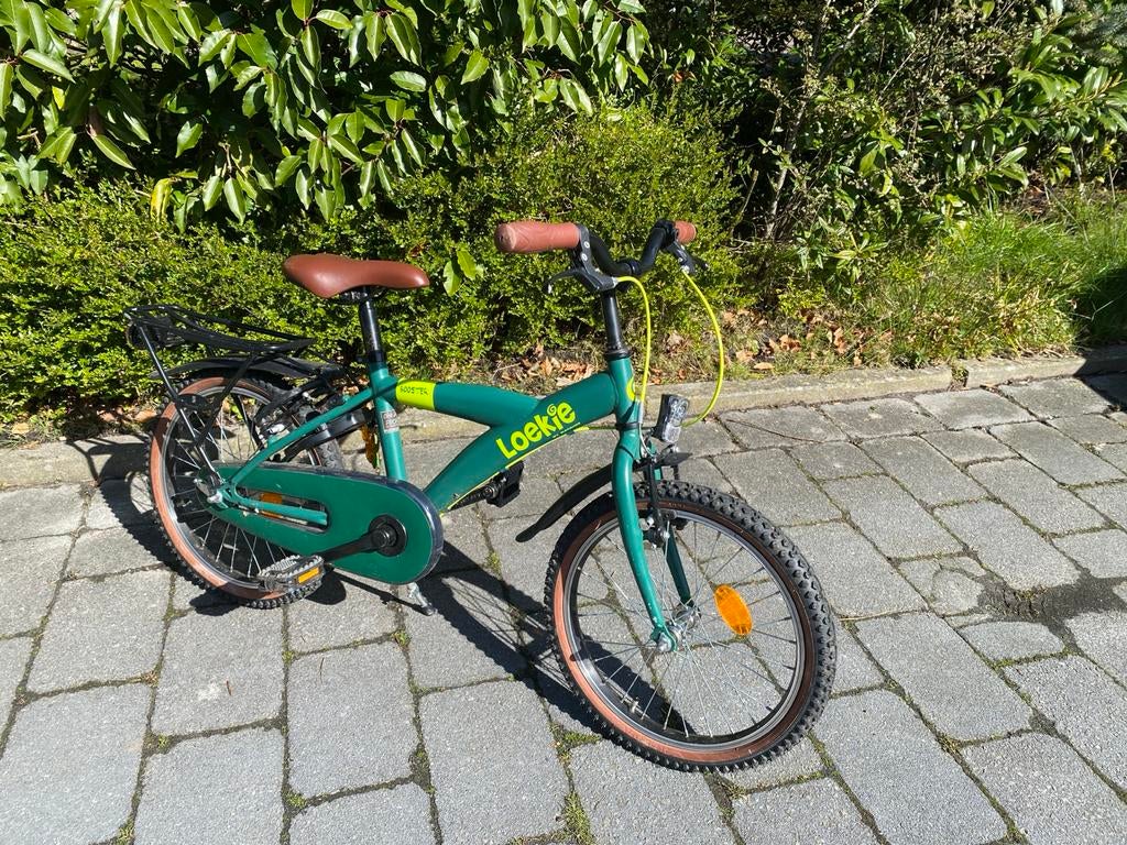 Loekie Booster 16 inch jongensfiets, Fietsen en Brommers, Fietsen | Jongens, Ophalen, Zo goed als nieuw, 16 inch, Handrem