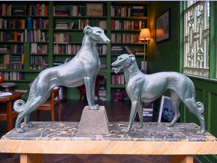 Art deco samac beeld greyhounds borzoi France CARVIN?, Art deco, Gemerkt, Ophalen of Verzenden, Zoogdier