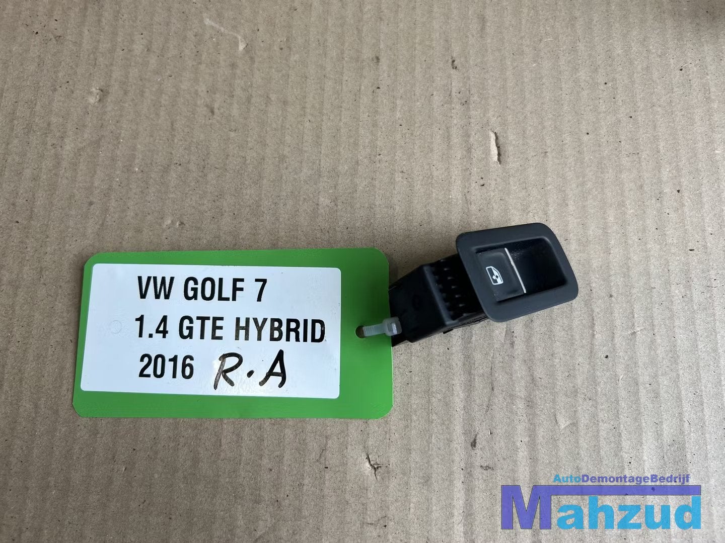 VW GOLF 7 Raam schakelaar 2012-2021, Auto-onderdelen, Gebruikt, Volkswagen, Volkswagen AG, Berliner Ring 2
38440  Wolfsburg, DE