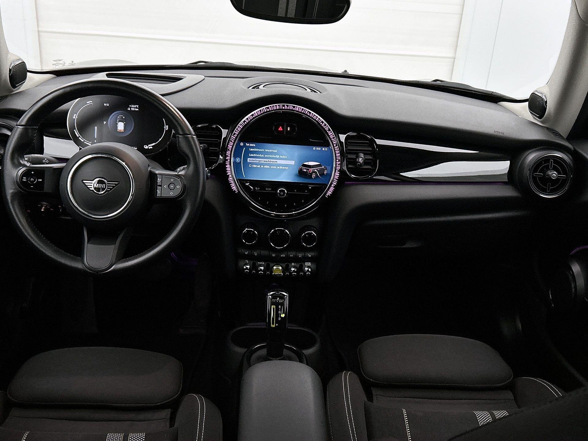 MINI Electric Essential 33 kWh | 98% SOH | Premium Plus Pack, Auto's, 12 maanden, Stof, Gebruikt, 4 stoelen
