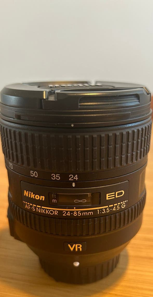 Nikon AF-S Nikkor 24-85mm 1:3.5-4.5G ED VR Lens, Audio, Tv en Foto, Fotografie | Lenzen en Objectieven, Ophalen, Refurbished, Standaardlens