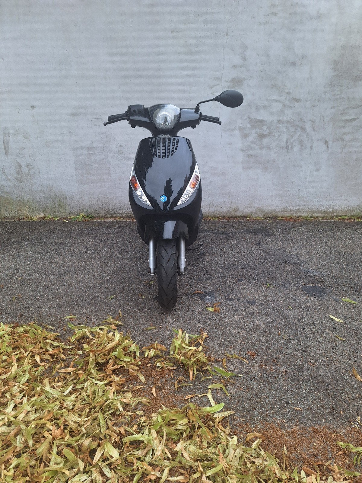 Zip 4 takt brom uit 2016, Fietsen en Brommers, Scooters | Piaggio, Ophalen, Gebruikt, Overige modellen, Maximaal 45 km/u