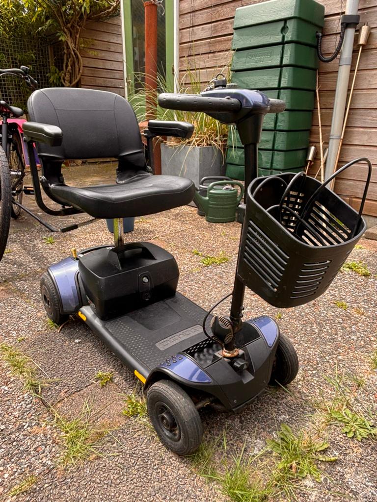 Gogo elite traveler plus, Ophalen, Gebruikt, 15 km of minder, 10 km/u of minder