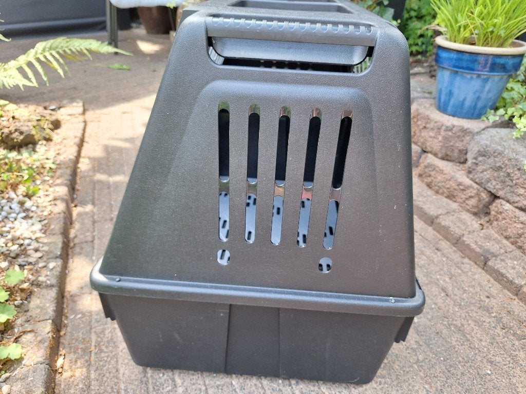 hondenbench voor in kofferruimte auto, Ophalen, Gebruikt, Minder dan 65 cm, Hondenhok