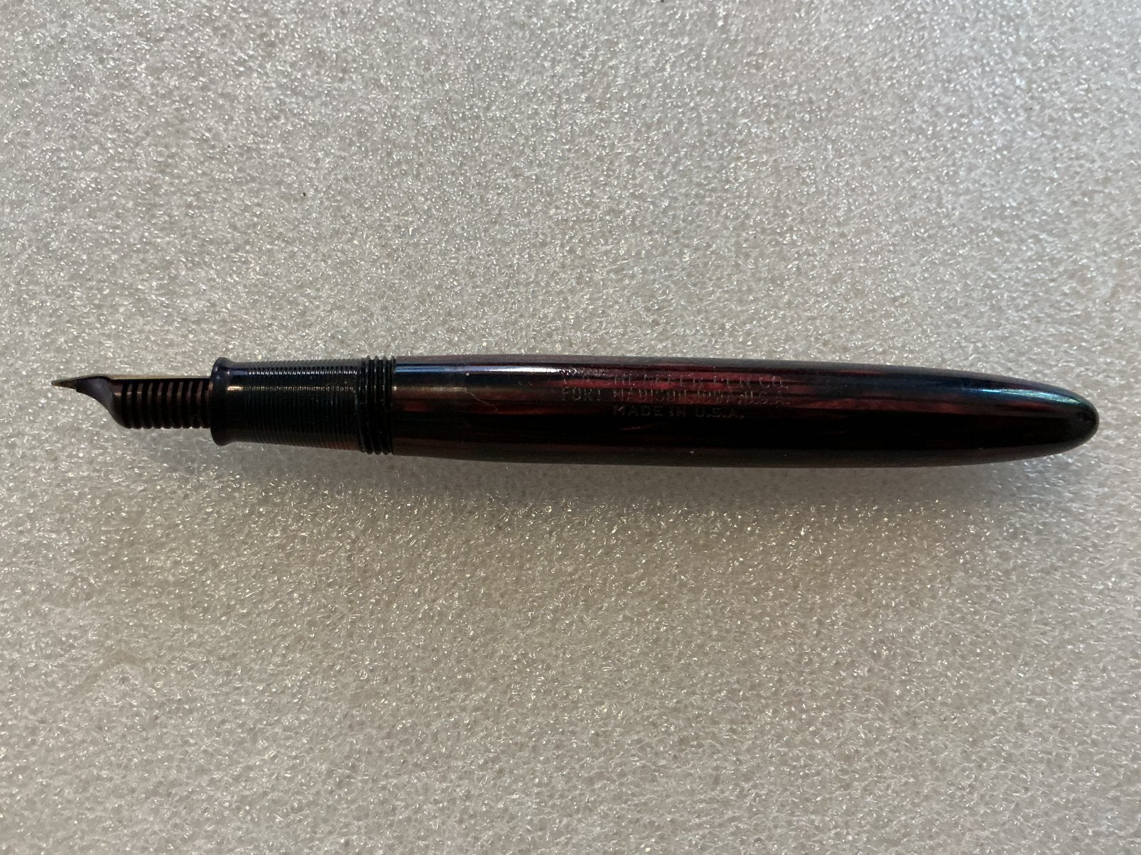 SHEAFFER VULPEN JAREN  40 CARMINE RED gouden punt., Ophalen of Verzenden, Gebruikt, Vulpen, Sheaffer