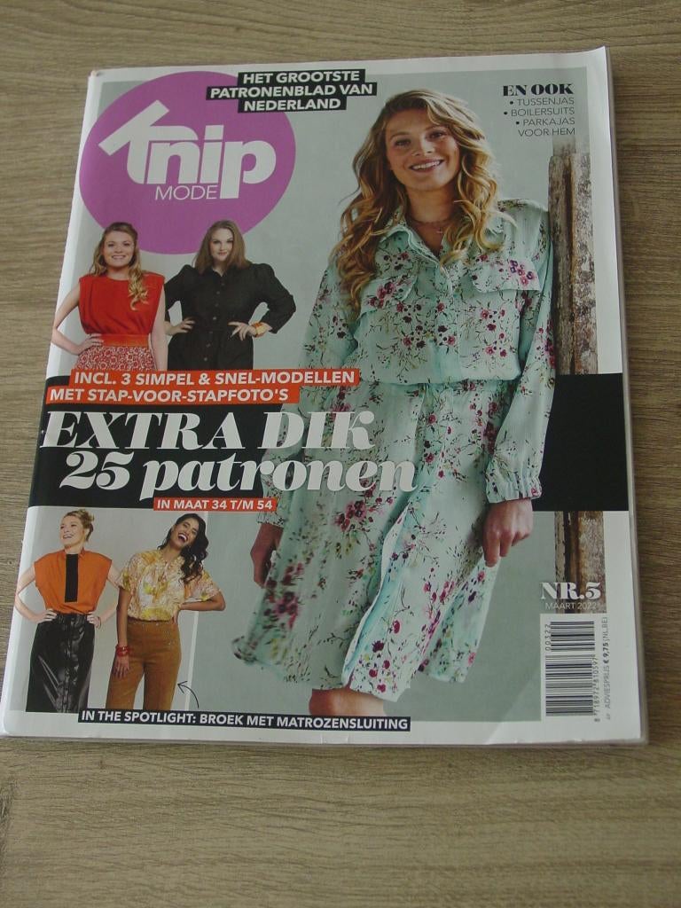 Knipmode nr. 3, mei 2022, Ophalen of Verzenden, Zo goed als nieuw, Vrouw, Knipmode