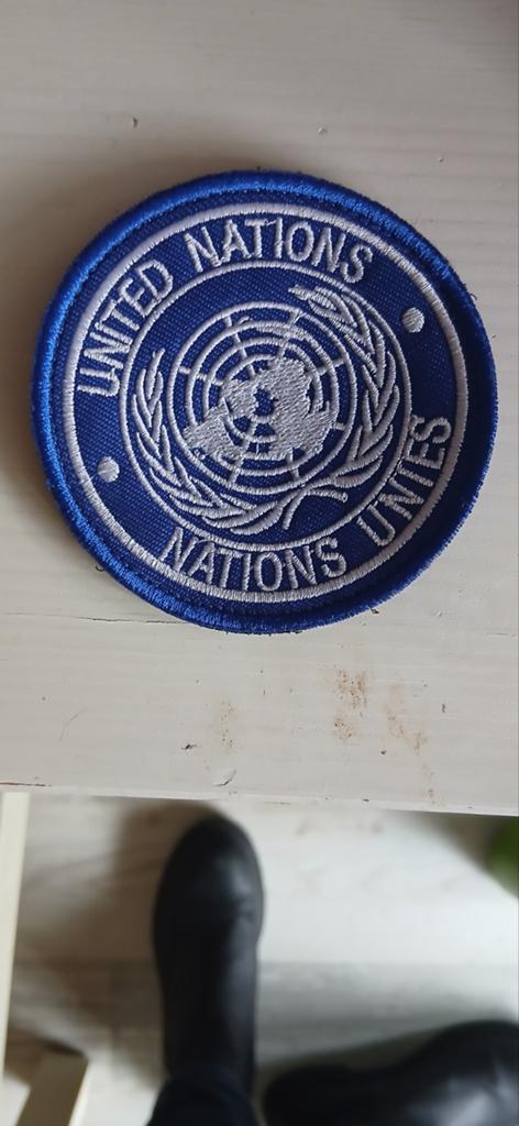 Rond VN patch - United Nations embleem, Ophalen of Verzenden, Zo goed als nieuw