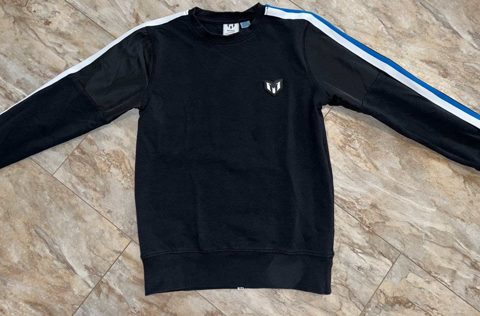 Vingino trui maat 122, Kinderen en Baby's, Kinderkleding | Maat 122, Ophalen of Verzenden, Zo goed als nieuw, Jongen, Trui of Vest