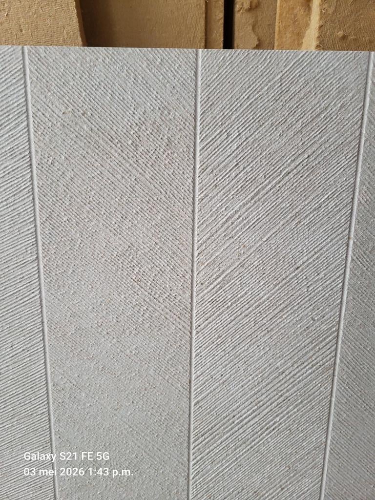 Wandtegel 45x120 twee stuks, Ophalen, Nieuw, Minder dan 20 cm, Minder dan 5 m²