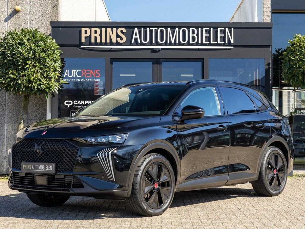 DS 7 300PK 4x4 Performance Line+|Alacantara|Adapt.cr, Auto's, DS, Automaat, 14 kWh, Gebruikt, Zwart