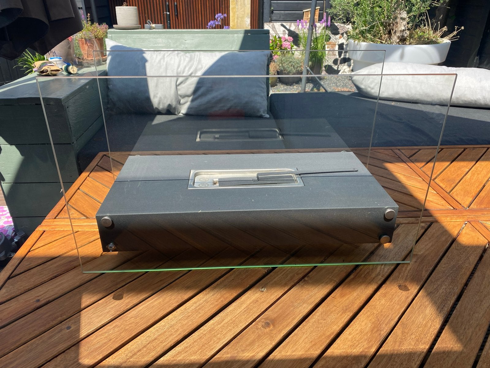 Bio-ethanol haard met glazen ombouw, Huis en Inrichting, Ophalen, Zo goed als nieuw, Vrijstaande haard, Overige soorten