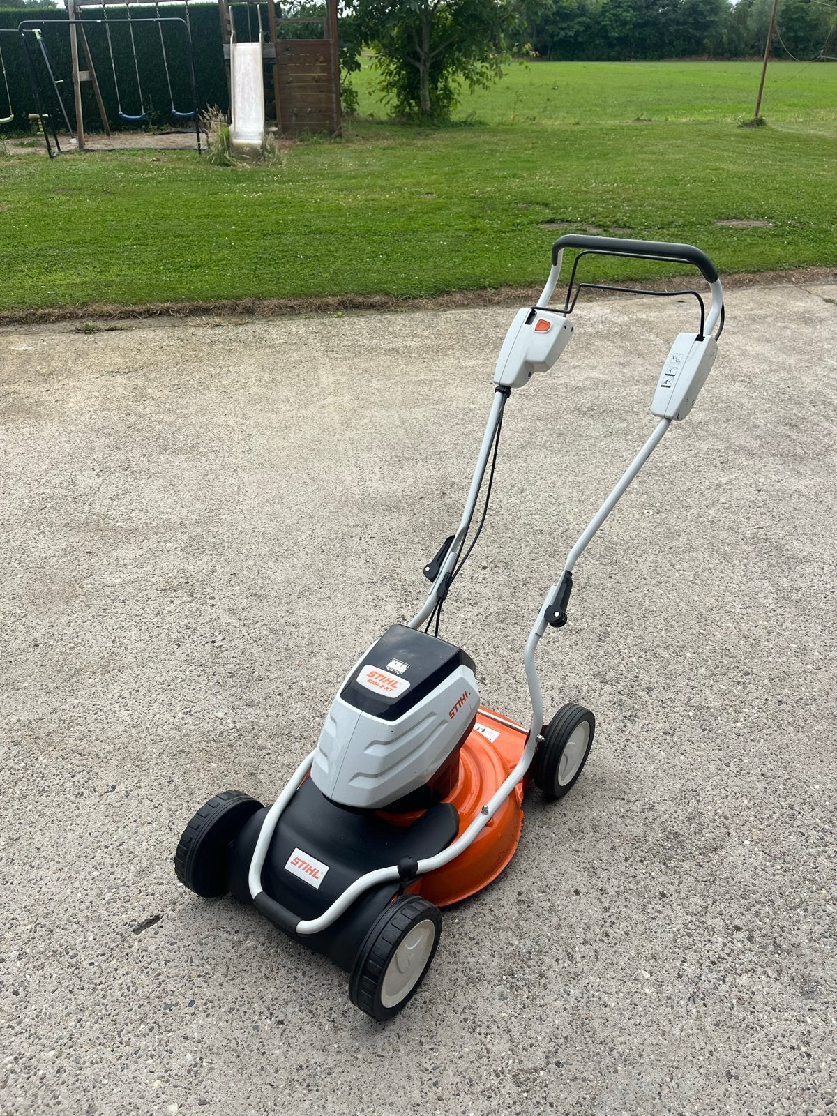 Stihl RMA 2 RT Accu Grasmaaier met Accu en Lader, Ophalen, Cirkelmaaier, Accu-grasmaaier, Mulchfunctie