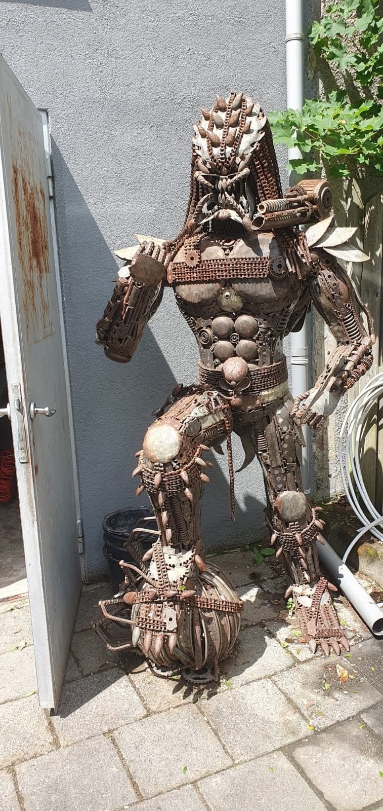 Uniek Predator Beeld van Gerecycled Metaal, Ophalen, Overige onderwerpen, Handgemaakt, 1 meter - 2 meter