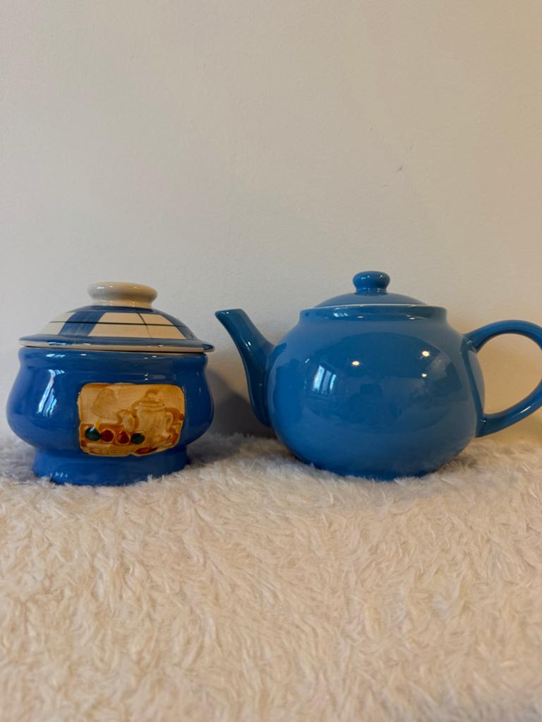 Blauwe theepot en suikerpot, Gebruikt, Keramiek, Overige typen, Ophalen of Verzenden
