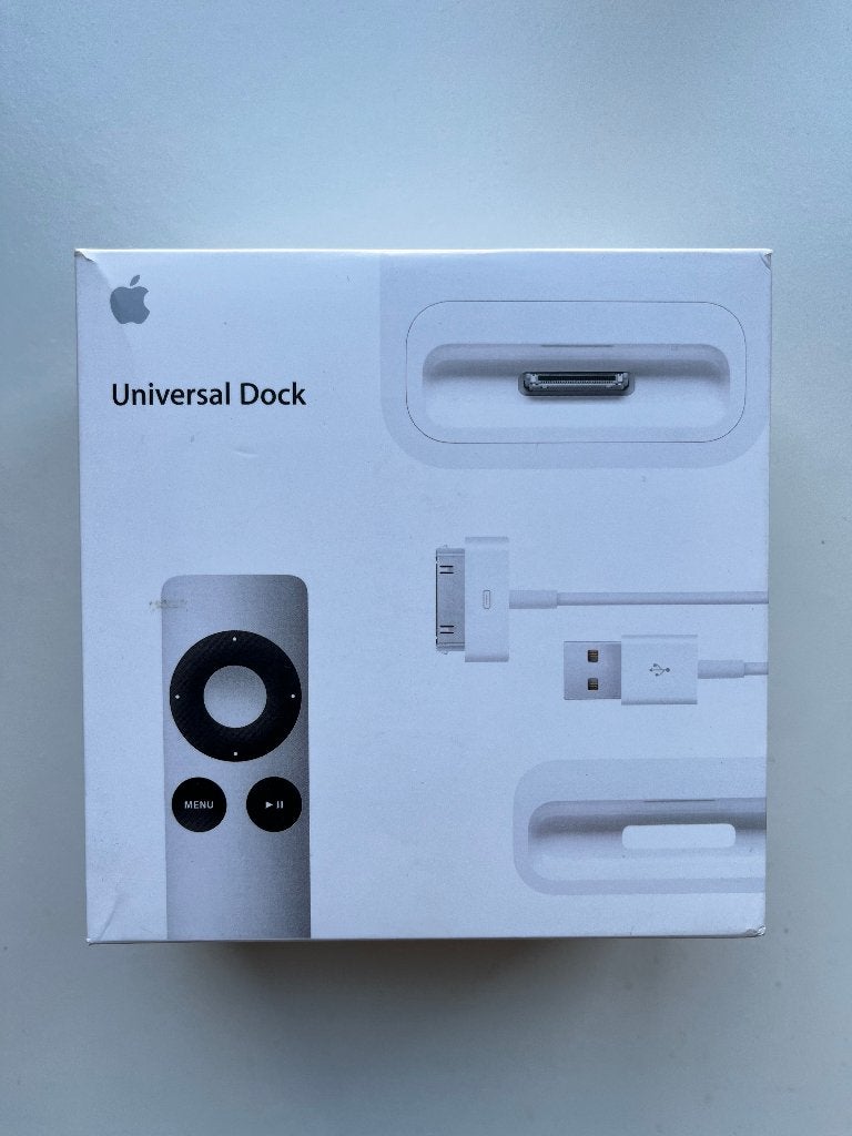Apple Universal Dock MC746ZA/A, Ophalen of Verzenden, Zo goed als nieuw, Dock of Kabel