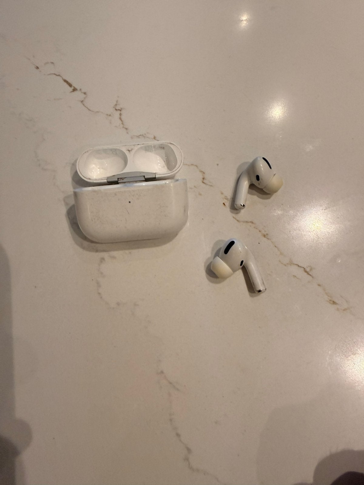 Apple AirPods Pro (1e generatie) met MagSafe Oplaadcase, Ophalen, In-ear, Gebruikt, Bluetooth
