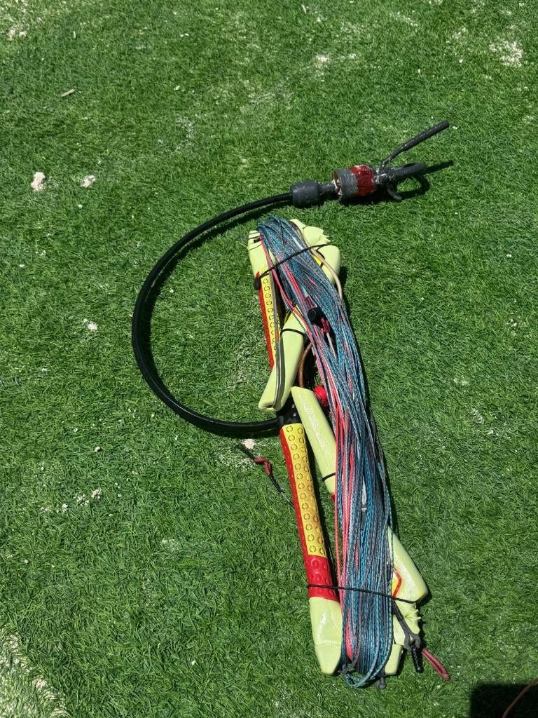 Duotone Click Bar Quad (22-24m) 2024, Watersport en Boten, Kitesurfen, Gebruikt, 9 m², Bar, Geen board