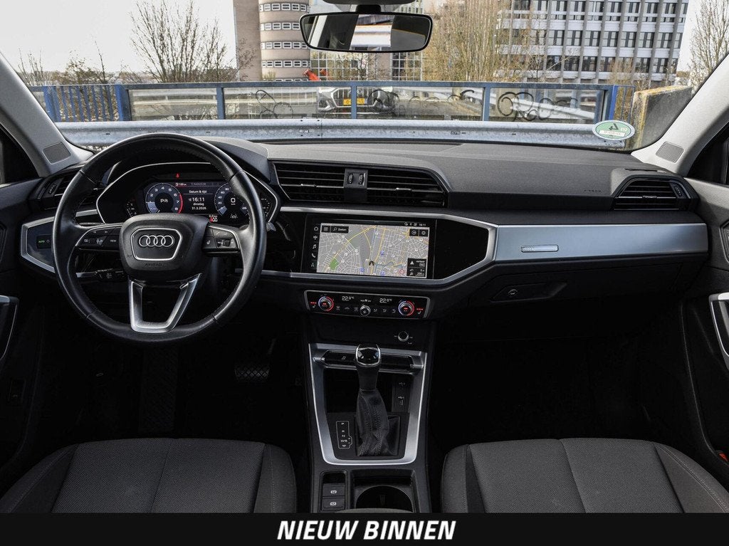 Audi Q3 35 TFSI Advanced | Panoramadak | Matrix LED | Camera, Stof, 4 cilinders, 150 pk, Origineel Nederlands