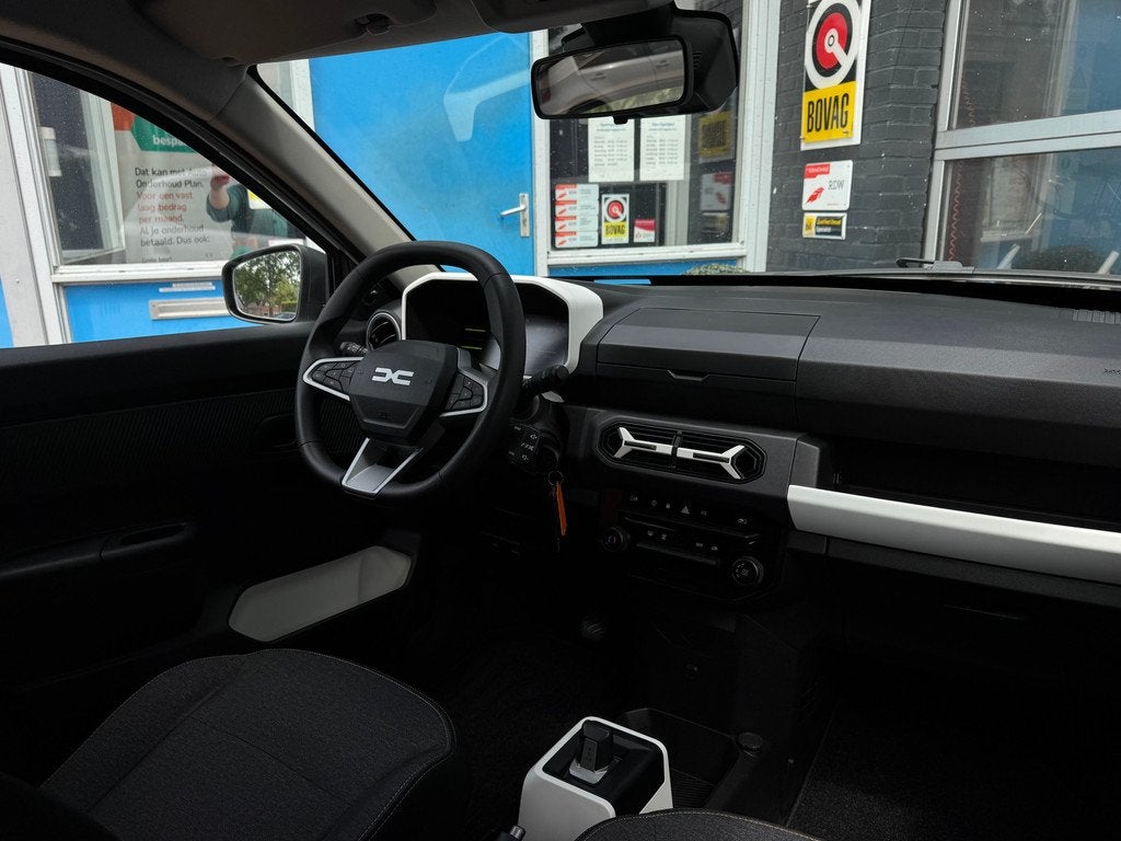 Dacia Spring Essential, Auto's, 12 maanden, Gebruikt, Zwart, 4 stoelen