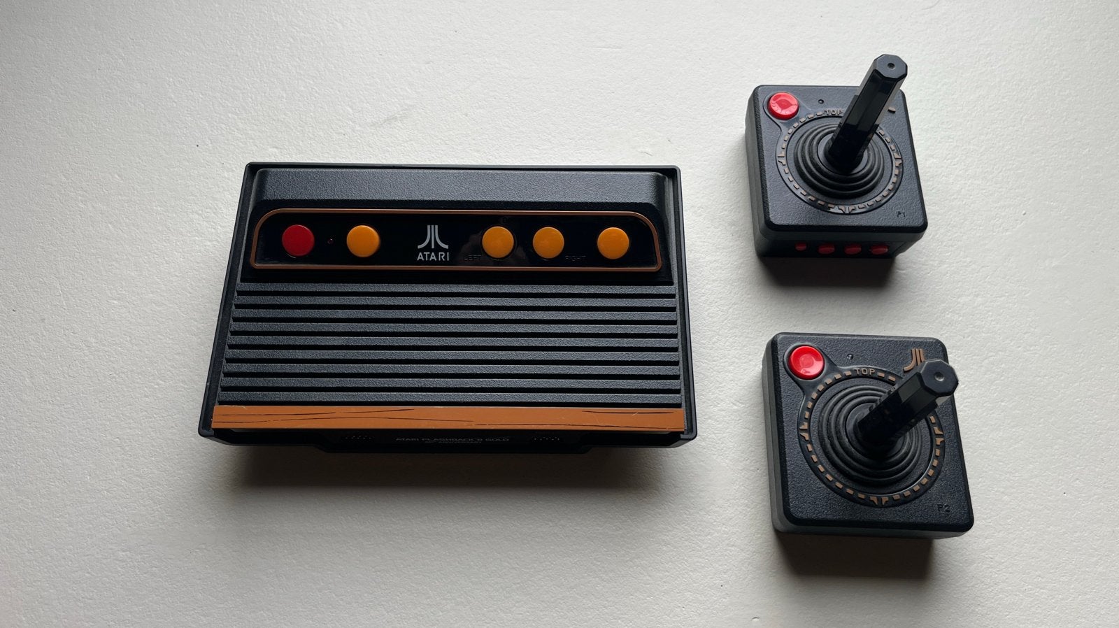 Atari flashback 8 Gold, Spelcomputers en Games, Spelcomputers | Atari, Overige modellen, Met 2 controllers, Ophalen of Verzenden