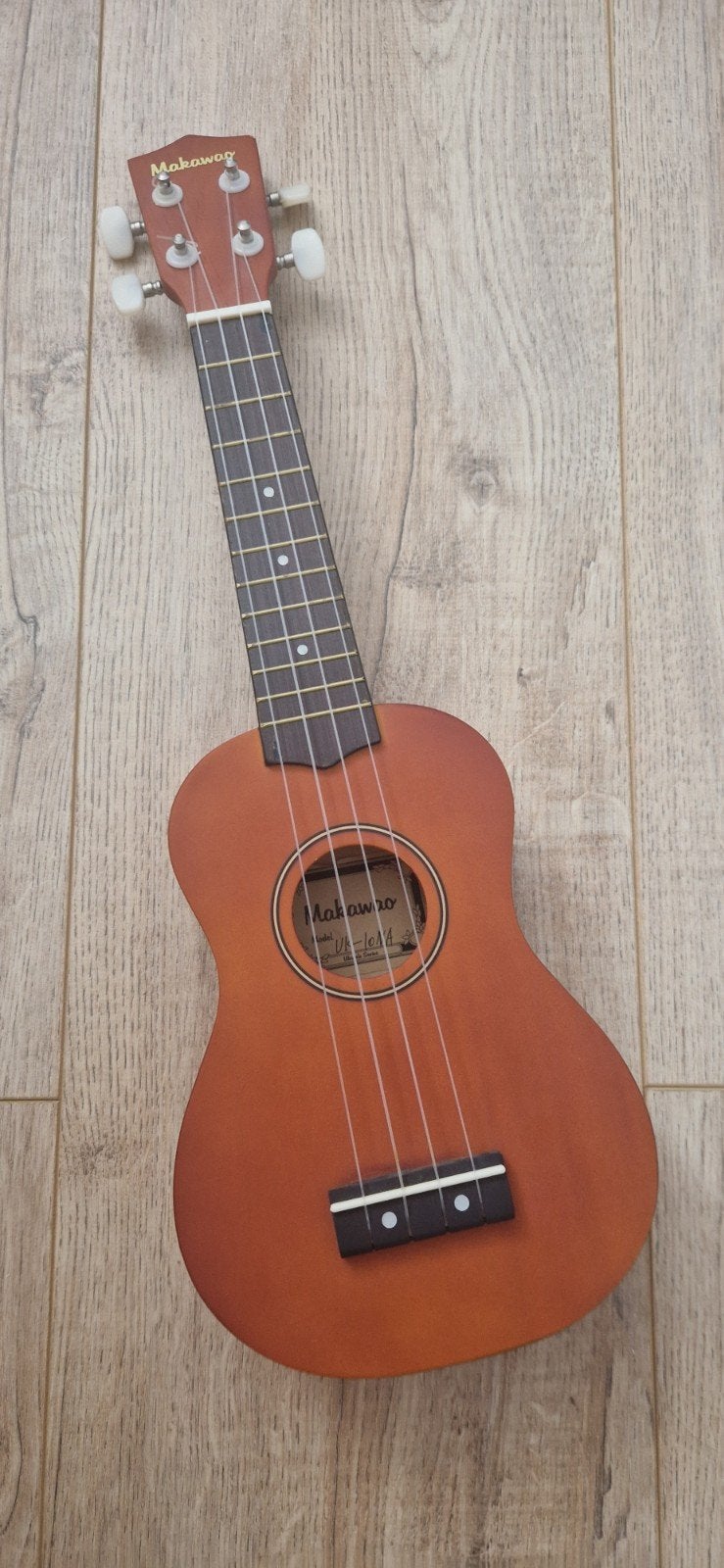 Makawoo UK-10 Ukulele - Ideaal voor beginners, Ophalen of Verzenden, Zo goed als nieuw, Overige typen
