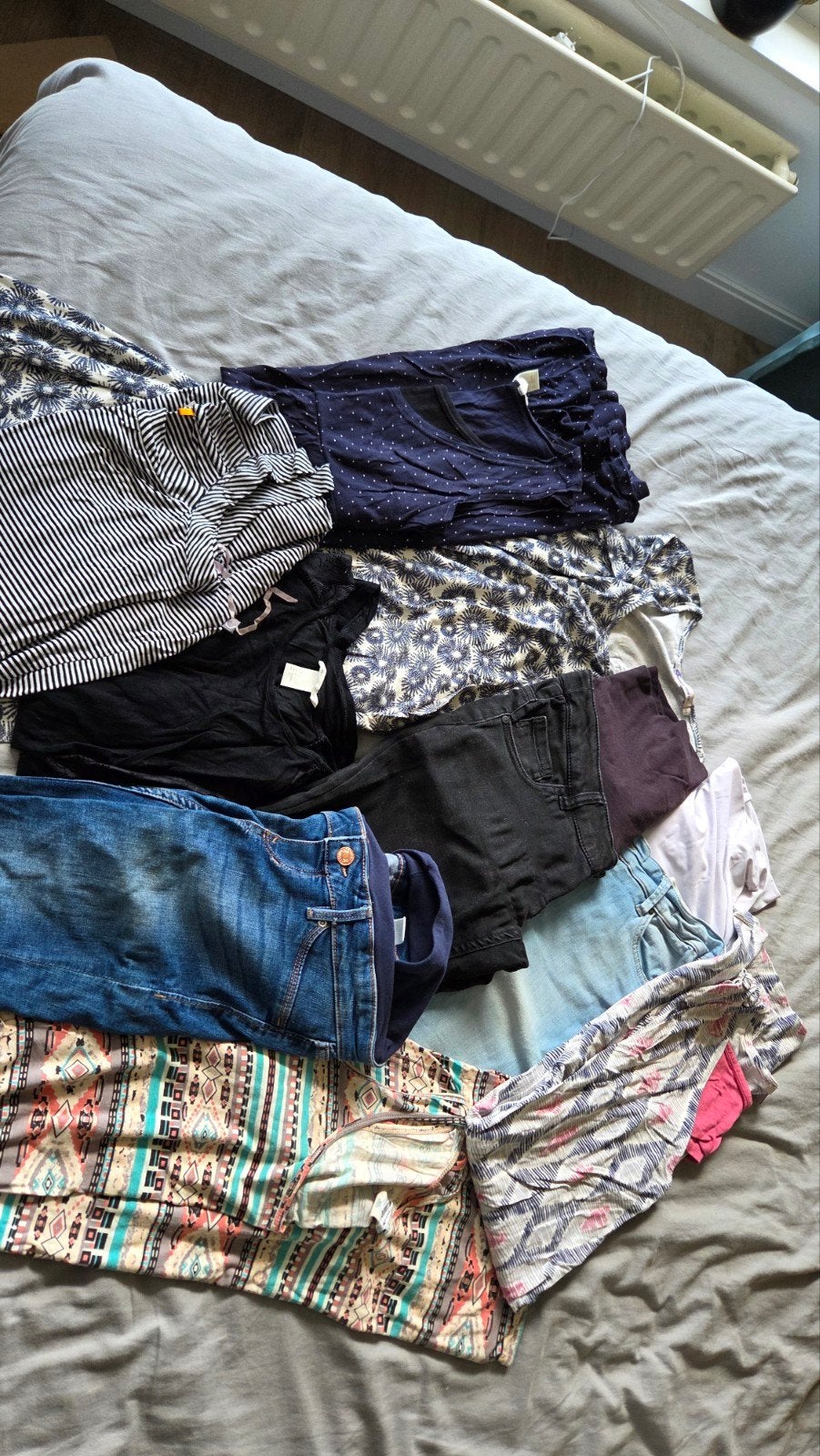 Gratis positiekleding: broeken, jurken, shirt (S/XS), Ophalen, Gedragen, Maat 36 (S)