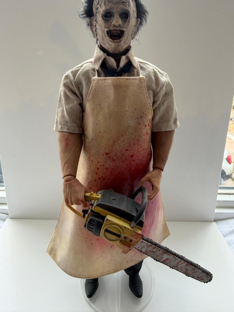 The Texas Chainsaw Massacre Leatherface Deluxe Figuur, Ophalen of Verzenden, Zo goed als nieuw