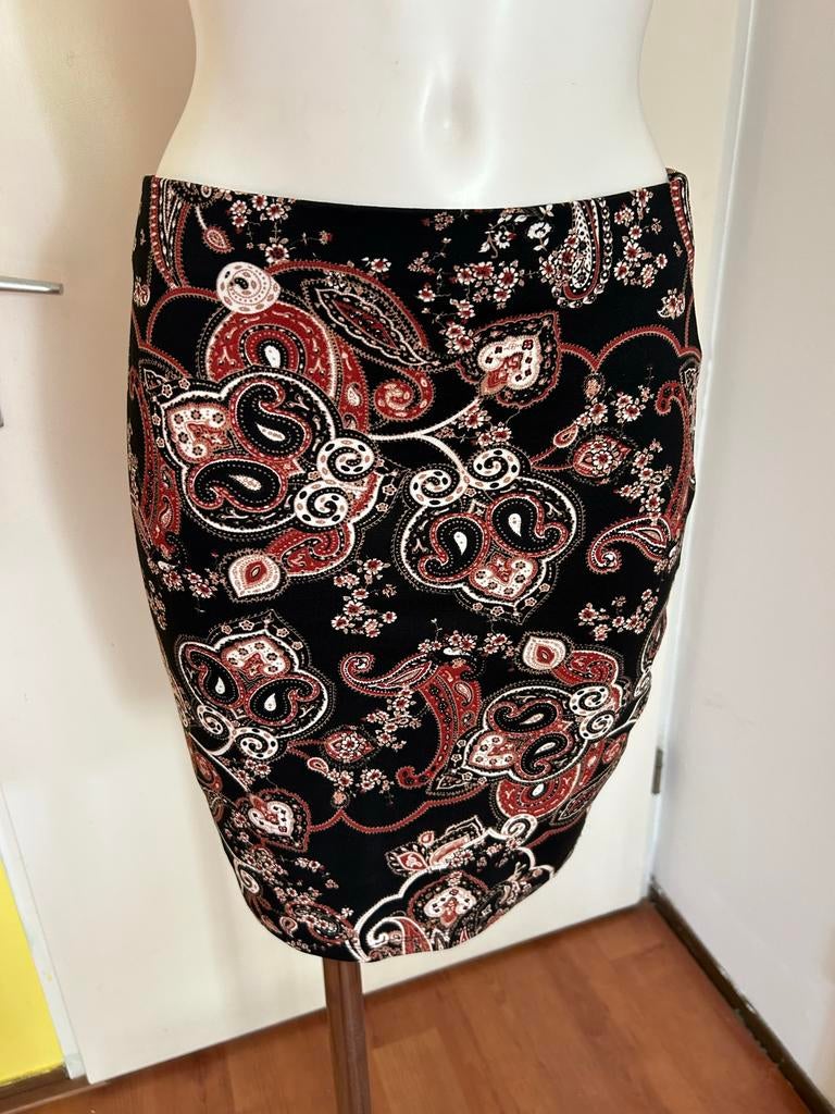 Amisu rok met paisley print - Maat 38, Ophalen of Verzenden, Gedragen, Maat 38/40 (M), Zwart