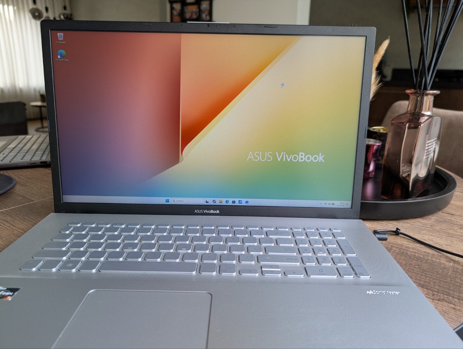 ASUS VivoBook 17.2 inch, Ryzen 7, 1TB , Windows 11 Home, Ryzen 7, 2 tot 3 Ghz, Qwerty, Zo goed als nieuw