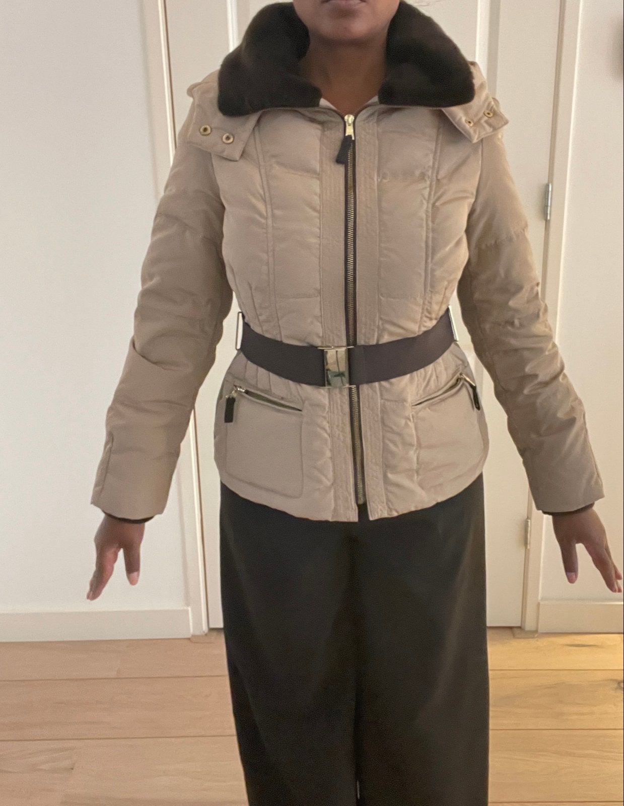 Zara Basic Donsjas met Bontkraag en Riem - Maat M, Ophalen of Verzenden, Zo goed als nieuw, Maat 38/40 (M), Beige