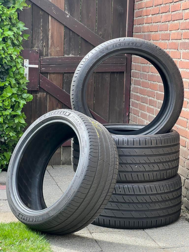 Michelin Breedset 255/35 R19 & 235/40 R19 DOT 22 & 24, Auto-onderdelen, Banden en Velgen, Gebruikt, 235 mm, Band(en), Personenwagen
