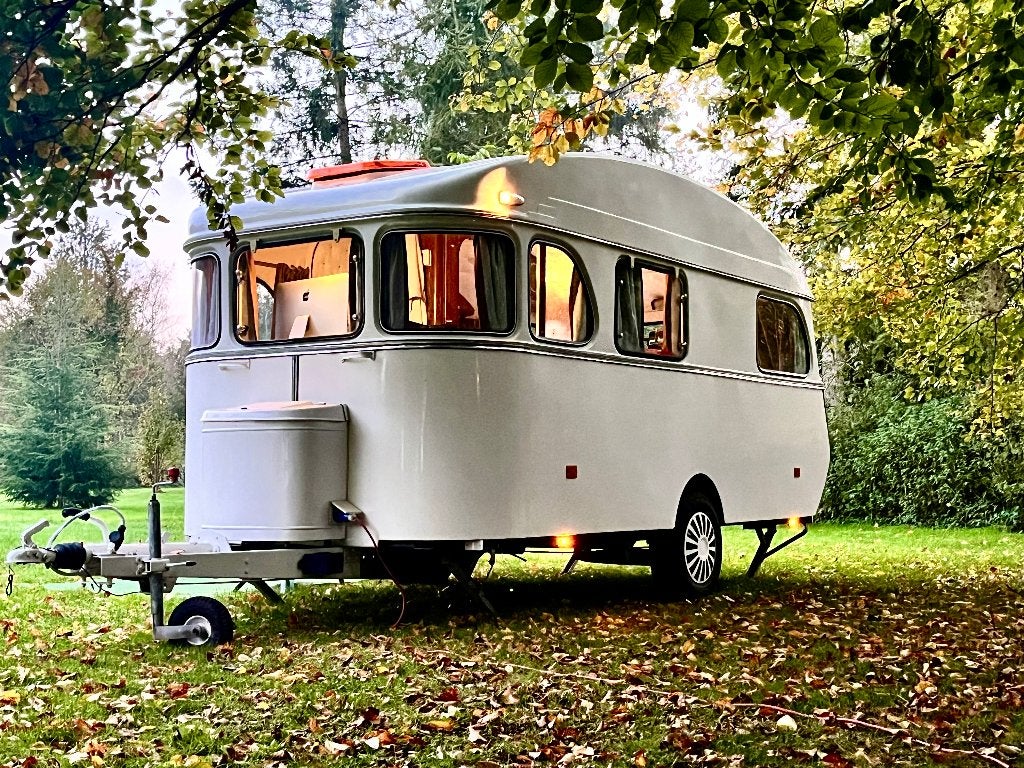 Unieke Constructam Comet 5 1970, bj 2024, airco, vl verw, Caravans en Kamperen, Overige merken, Bedrijf, Treinzit, 750 - 1000 kg